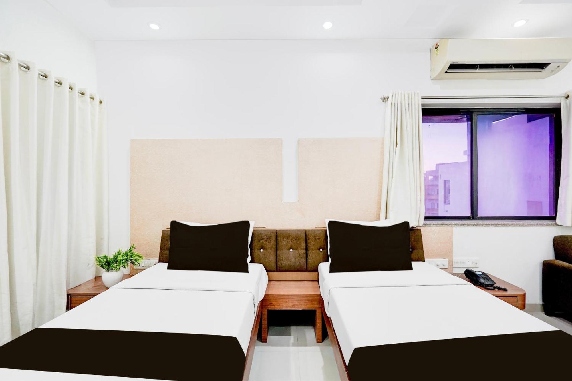 Super Townhouse Mg Road Porbandar Formerly Hotel Harmony 外观 照片