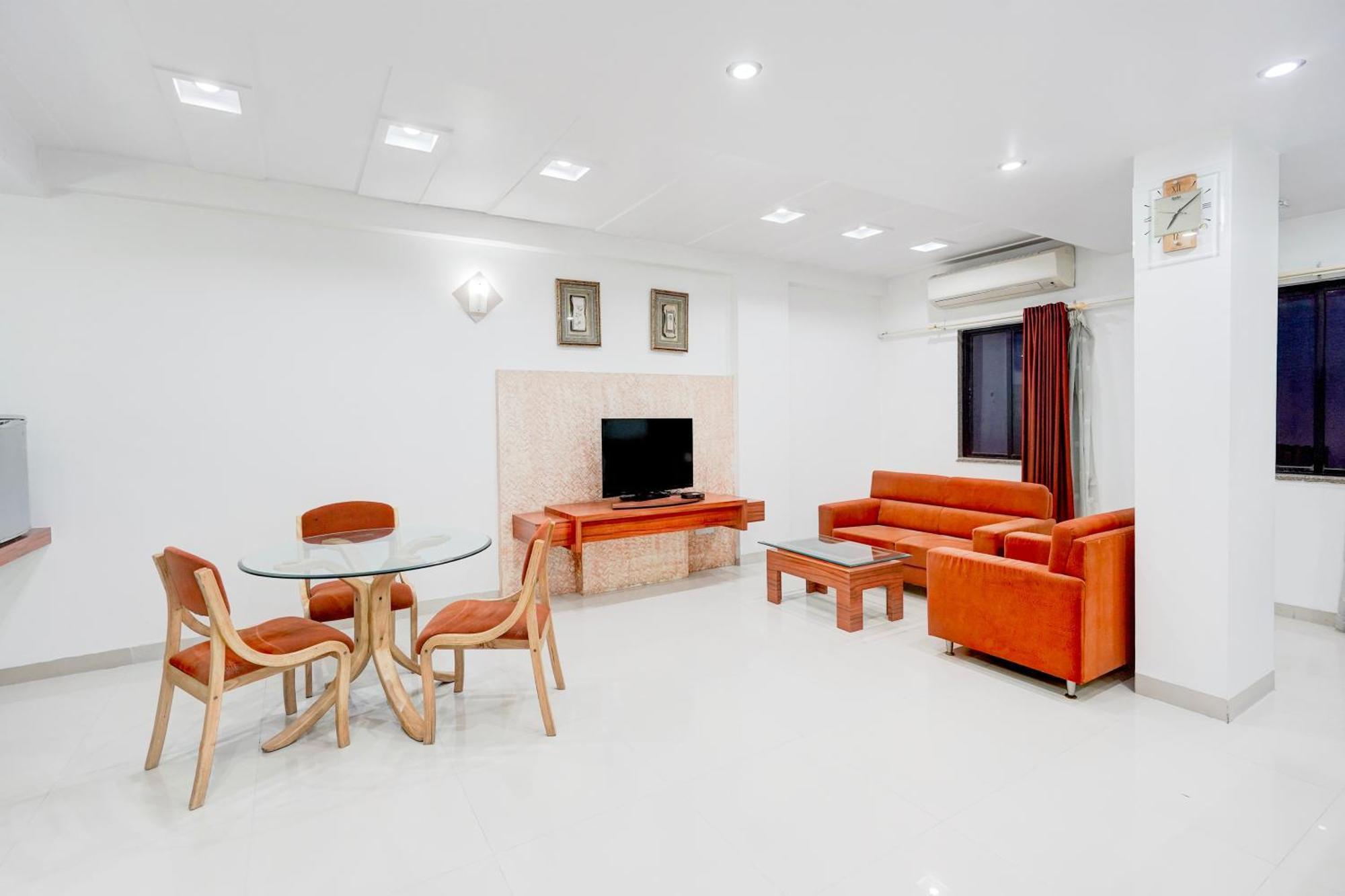 Super Townhouse Mg Road Porbandar Formerly Hotel Harmony 外观 照片