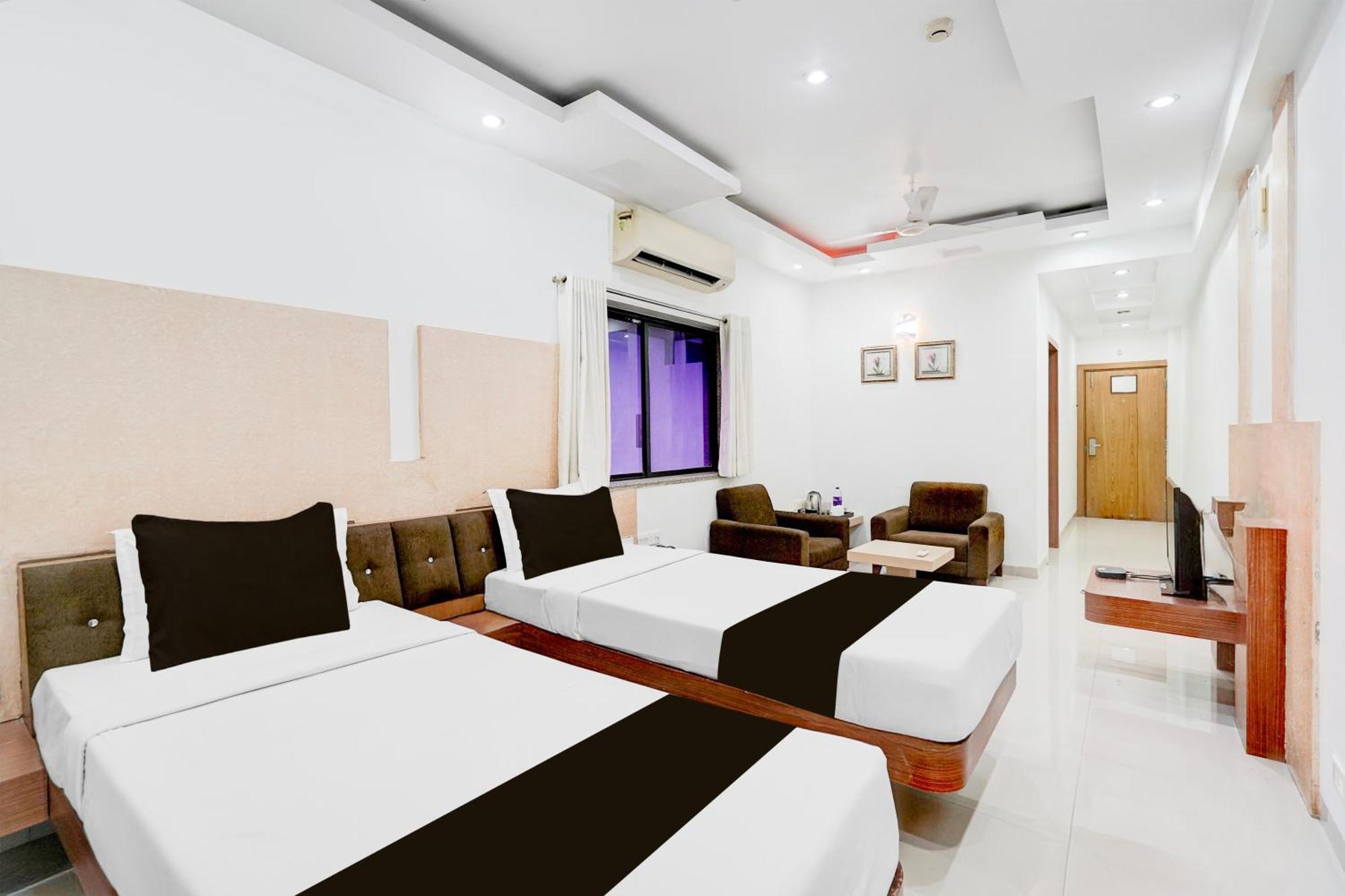 Super Townhouse Mg Road Porbandar Formerly Hotel Harmony 外观 照片