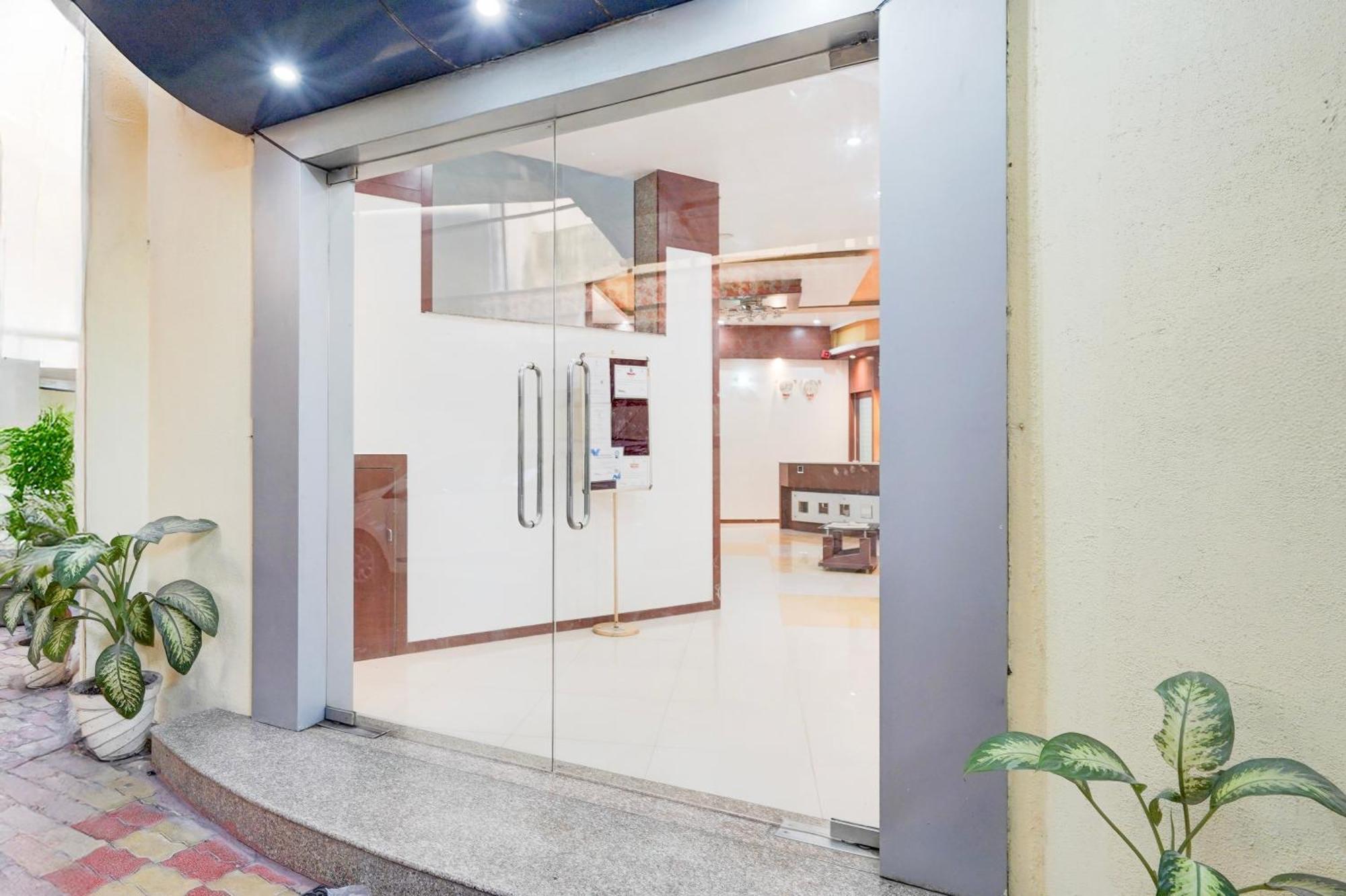 Super Townhouse Mg Road Porbandar Formerly Hotel Harmony 外观 照片